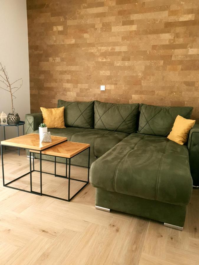 Apartment Lacasa & Restaurant