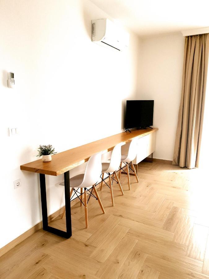 Lacasa & Restaurant Apartment Ulcinj