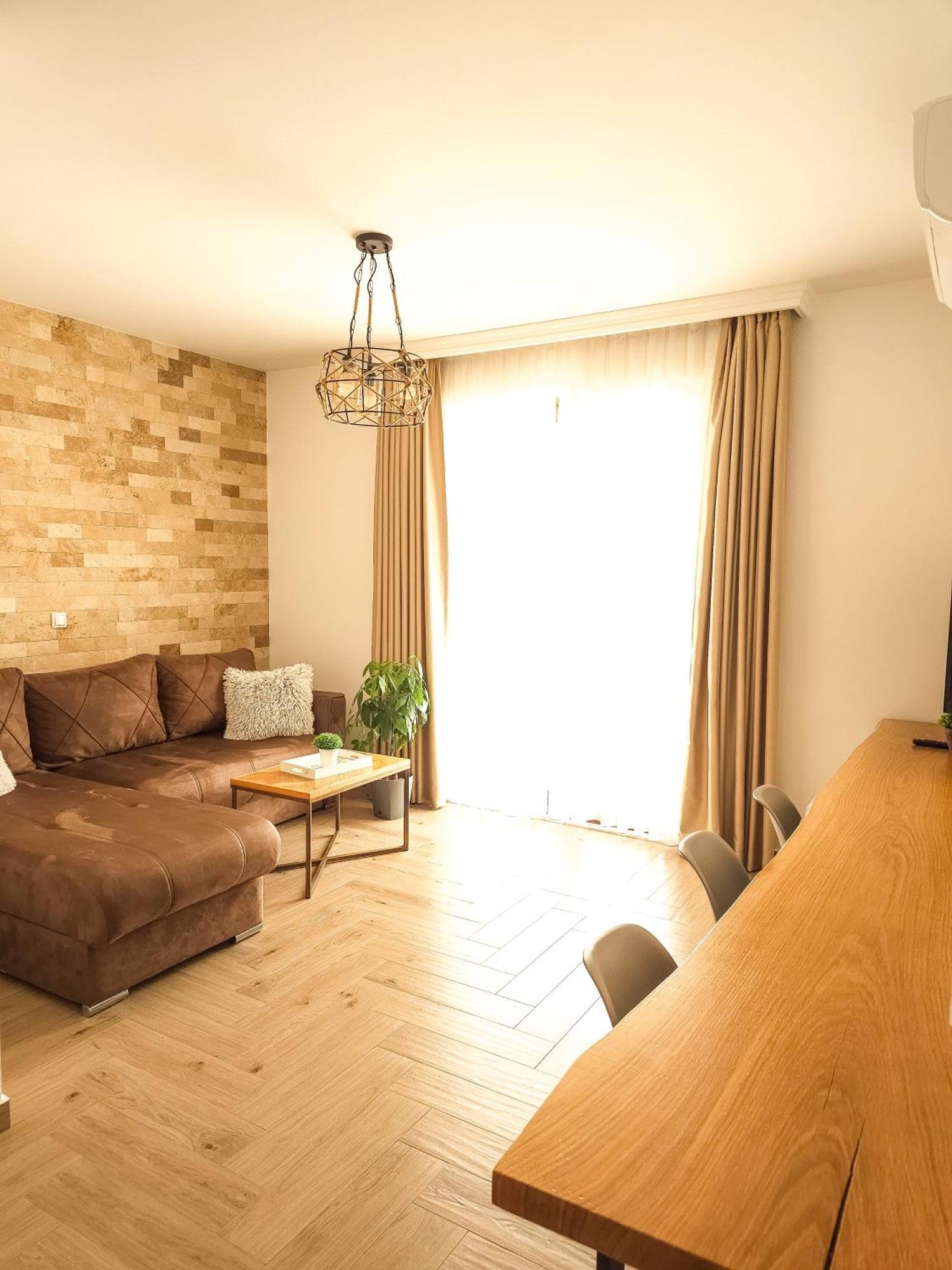 Lacasa & Restaurant Apartment Ulcinj