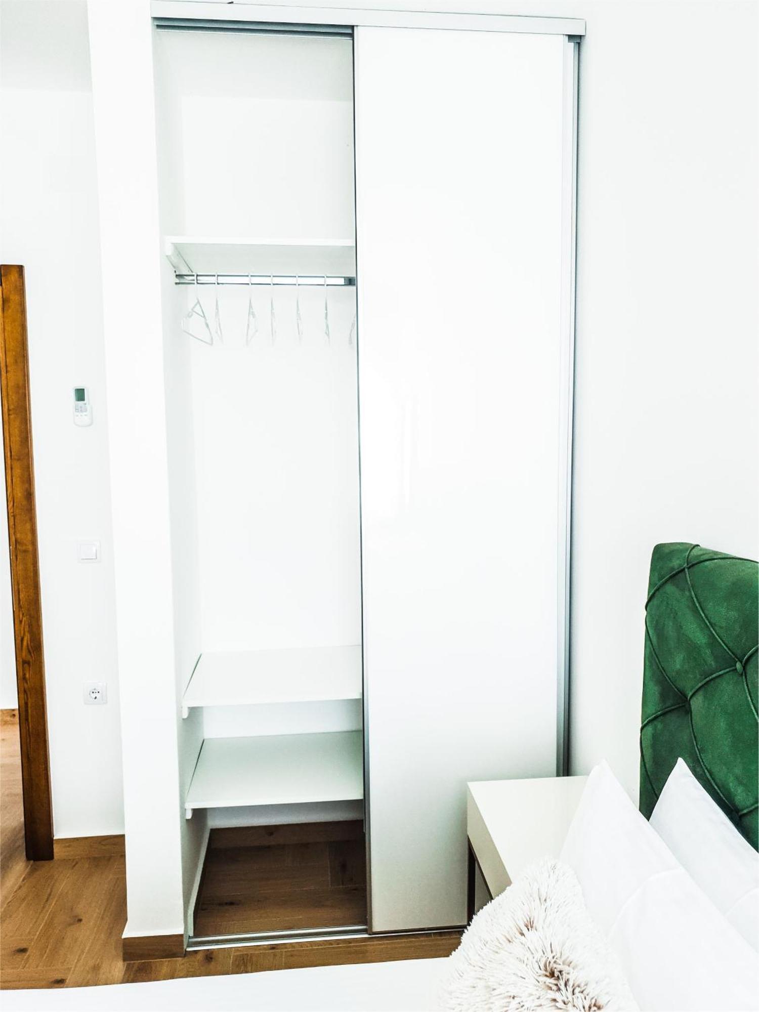 Lacasa & Restaurant Apartment Ulcinj